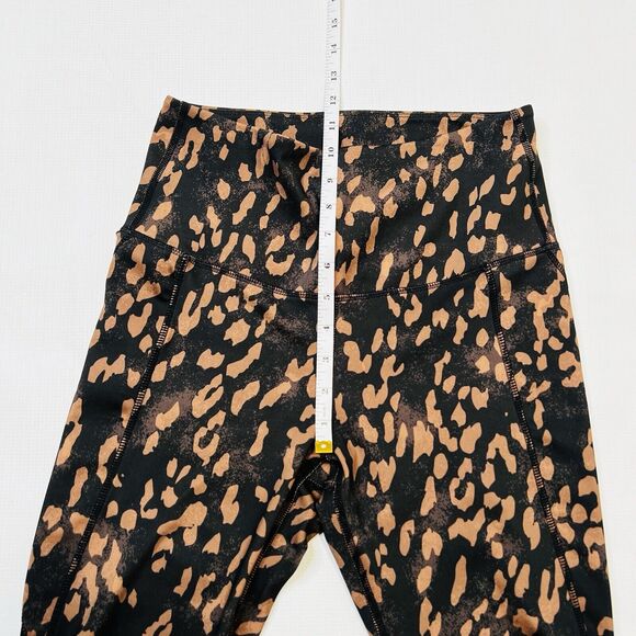 LegEnd Active Leggings Cheatah Print Women’s Size Medium Brown Black Gym Workout - Picture 4 of 10